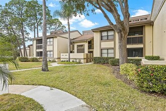 222 Woodlake Wynde, Unit 222 in Oldsmar, FL - Foto de edificio - Building Photo