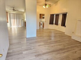 5790 Hall Ln in Twentynine Palms, CA - Building Photo