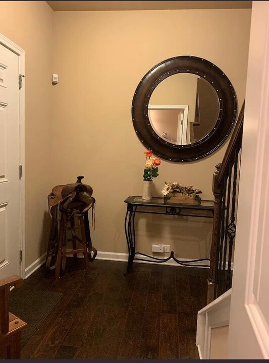 3911 Kingfisher Dr in Atlanta, GA - Building Photo