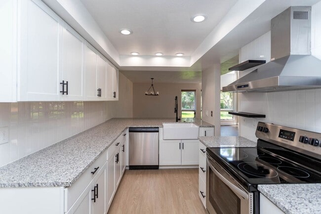 2344 Wood Ave in Colorado Springs, CO - Building Photo - Building Photo