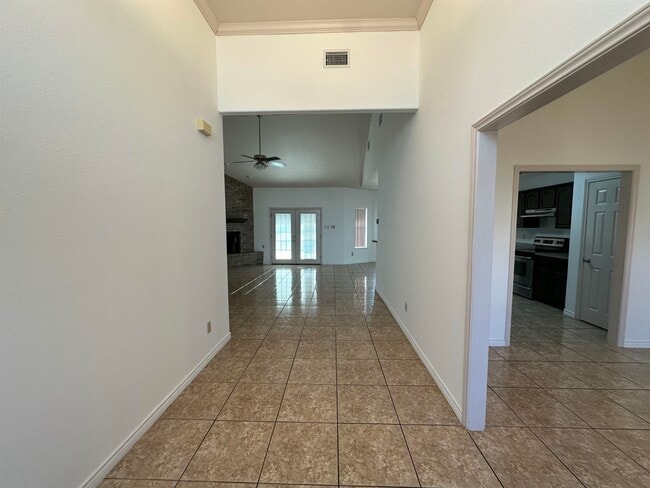 302 Echo Valley Dr in Del Rio, TX - Building Photo - Building Photo