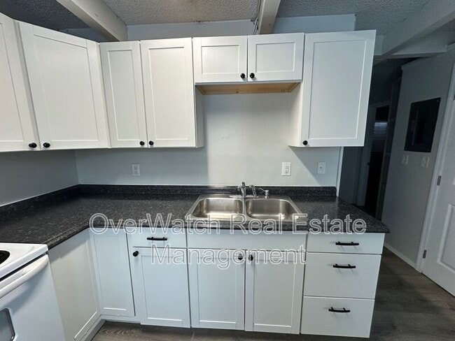 5130 Taku Dr in Anchorage, AK - Building Photo - Building Photo