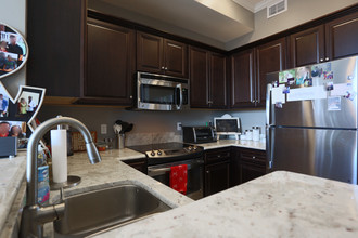 Lofts on Broadway in Columbia, MO - Building Photo - Interior Photo