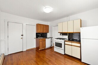 22-26 Waltham St in Maynard, MA - Building Photo - Building Photo