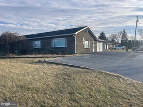 4124 Lincoln Way E in Fayetteville, PA - Building Photo - Building Photo