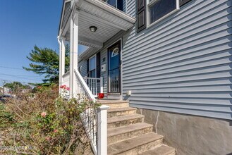 37 Monmouth Ave in Middletown, NJ - Building Photo - Building Photo