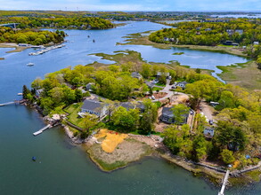 Luxury Waterfront Townhouse in Gloucester, MA - Building Photo - Building Photo