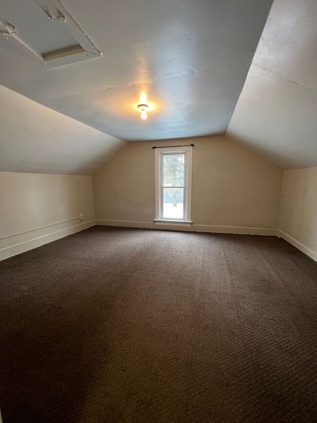 property at 16721 S 3rd St