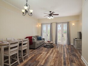 1320 NW 3rd Ave in Gainesville, FL - Building Photo - Building Photo