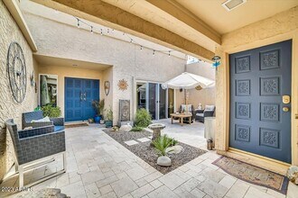 8161 E Del Cuarzo Dr in Scottsdale, AZ - Foto de edificio - Building Photo