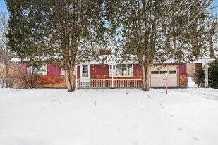 3220 Lynne Ave in Flint, MI - Building Photo