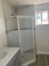 17821 Valerio St in Reseda, CA - Building Photo - Building Photo