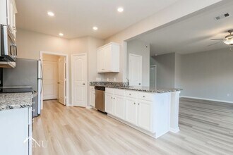 10538 Copper Ridge Dr in Cleveland, TX - Building Photo - Building Photo