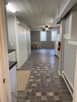 115 W 13th St, Unit Apt 3 in Dubuque, IA - Building Photo