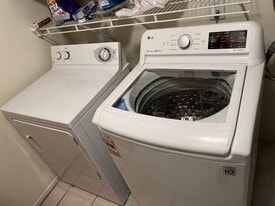 3669 Van Dyke Ave, Unit B