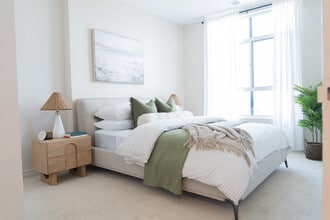 Vertikal in Kitchener, ON - Building Photo - Building Photo