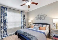 5454 Newcastle St photo'