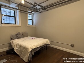 116 Riverway in Boston, MA - Foto de edificio - Building Photo