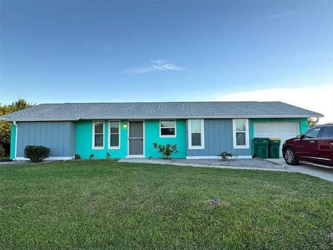 22527 Utica Ave in Port Charlotte, FL - Building Photo - Building Photo