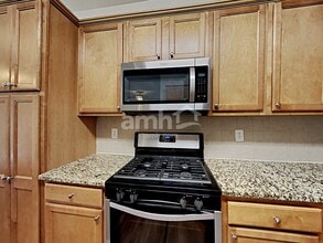 1786 Stoney Chase Dr in Lawrenceville, GA - Foto de edificio - Building Photo