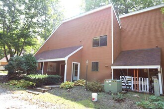 12 Streamside Rd in Campton, NH - Building Photo - Building Photo