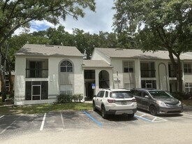 5295 Images Cir in Kissimmee, FL - Building Photo