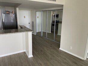 4337 Marina City Dr, Unit 843 in Marina Del Rey, CA - Building Photo - Building Photo