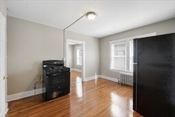 61 Johnson St, Unit 1 Left in Springfield, MA - Building Photo - Building Photo