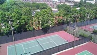 99 Pond Ave in Brookline, MA - Building Photo - Building Photo