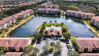 8490 Kingbird Loop in Ft. Myers, FL - Foto de edificio - Building Photo