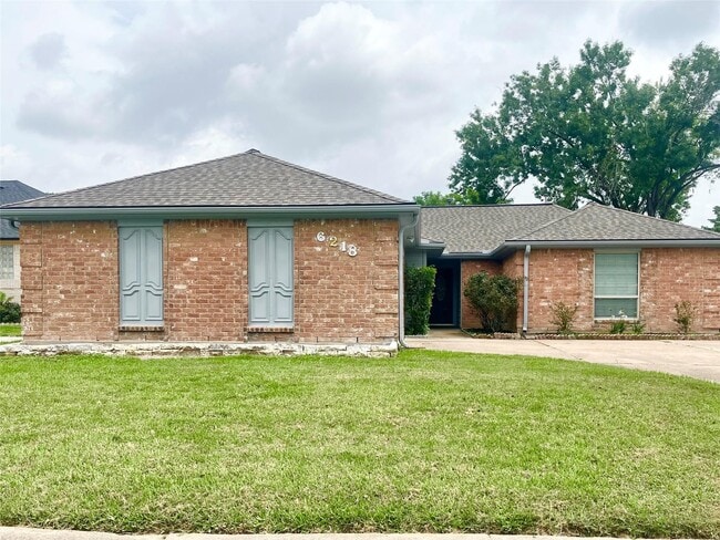 property at 6218 Woodland Forest Dr