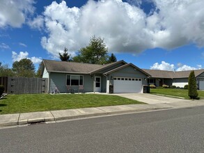 4981 Sunset Park Pl in Ferndale, WA - Building Photo - Building Photo