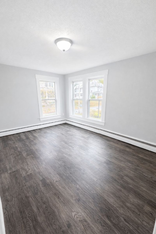 37 Maple St in Newport, NH - Building Photo - Building Photo