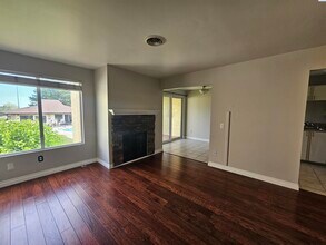 303 Gage Blvd in Richland, WA - Building Photo - Building Photo