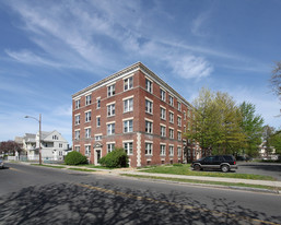 109 Oakland Street Apartments