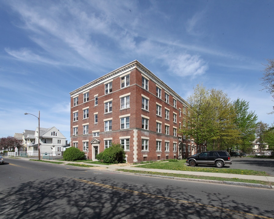 109 Oakland Street in Springfield, MA - Foto de edificio