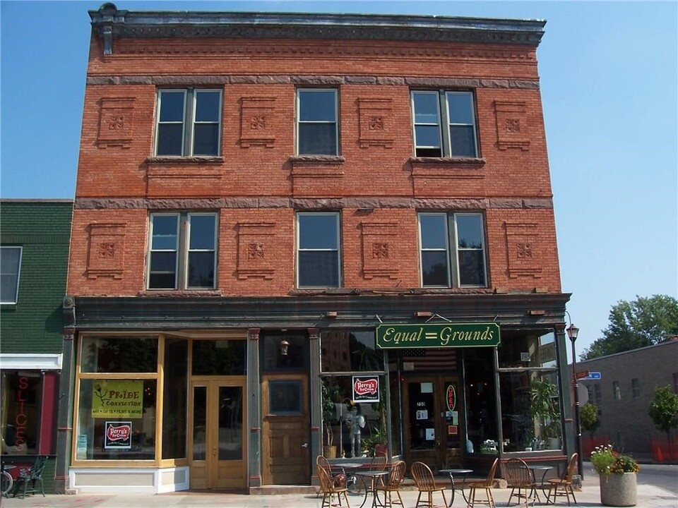 750 South Ave in Rochester, NY - Building Photo