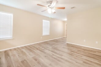 13710 Merseyside Dr in Pflugerville, TX - Building Photo - Building Photo