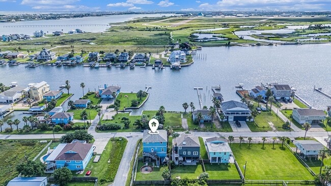 1401 103rd St in Galveston, TX - Building Photo - Building Photo