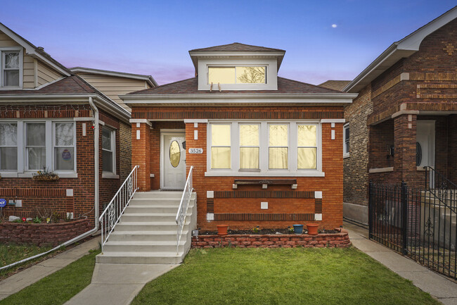property at 3526 W 60th St