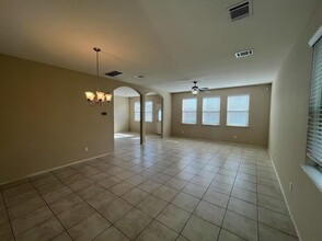 3318 Atherton Ridge Ln in Houston, TX - Foto de edificio - Building Photo