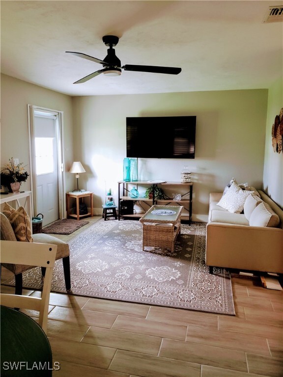 property at 6 Aztec Lily Ln