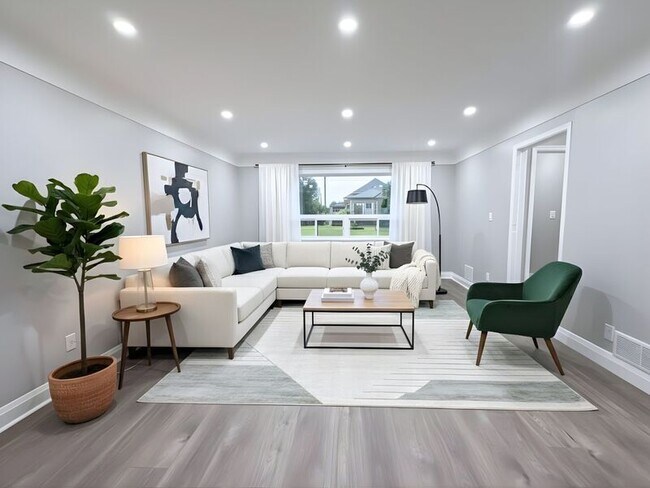 20 W 4th St in Hamilton, ON - Building Photo - Building Photo