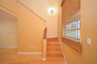 335 Navarre Ave in Coral Gables, FL - Building Photo - Building Photo