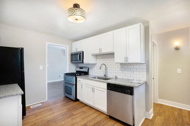 property at 720 Kellogg St SE