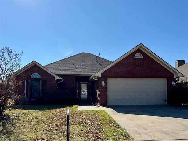 2026 Brooke Dr in Sanger, TX - Building Photo - Building Photo