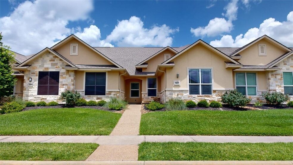 3805 Silverthorne Ln in College Station, TX - Building Photo