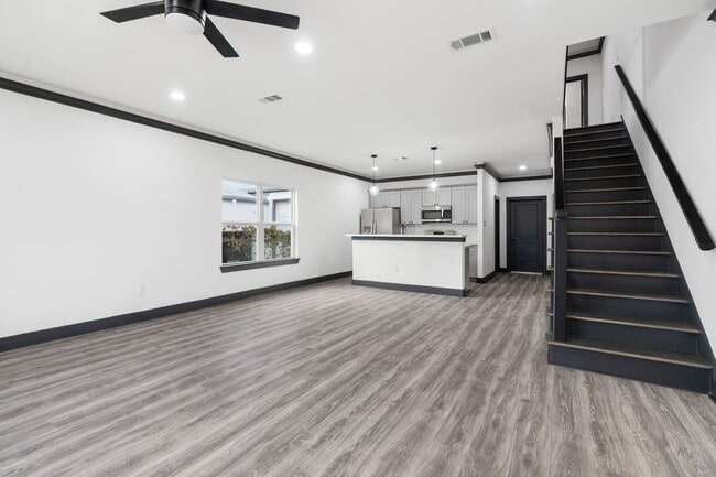 911 Panama St in Houston, TX - Building Photo - Building Photo