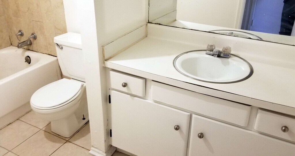 Amberwood Apartments Warr Acres, OK Apartments