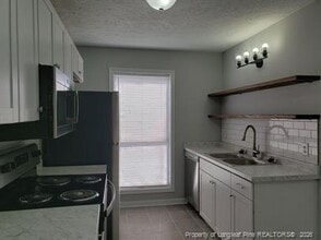 5715 Aftonshire Dr in Fayetteville, NC - Building Photo - Building Photo